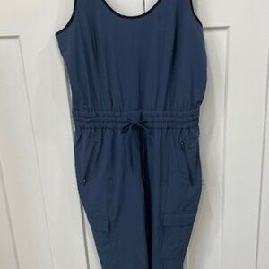 Athleta jumper, size M, Unbound Jumpsuit Drawstring Jogger Cargo Pockets, blue,